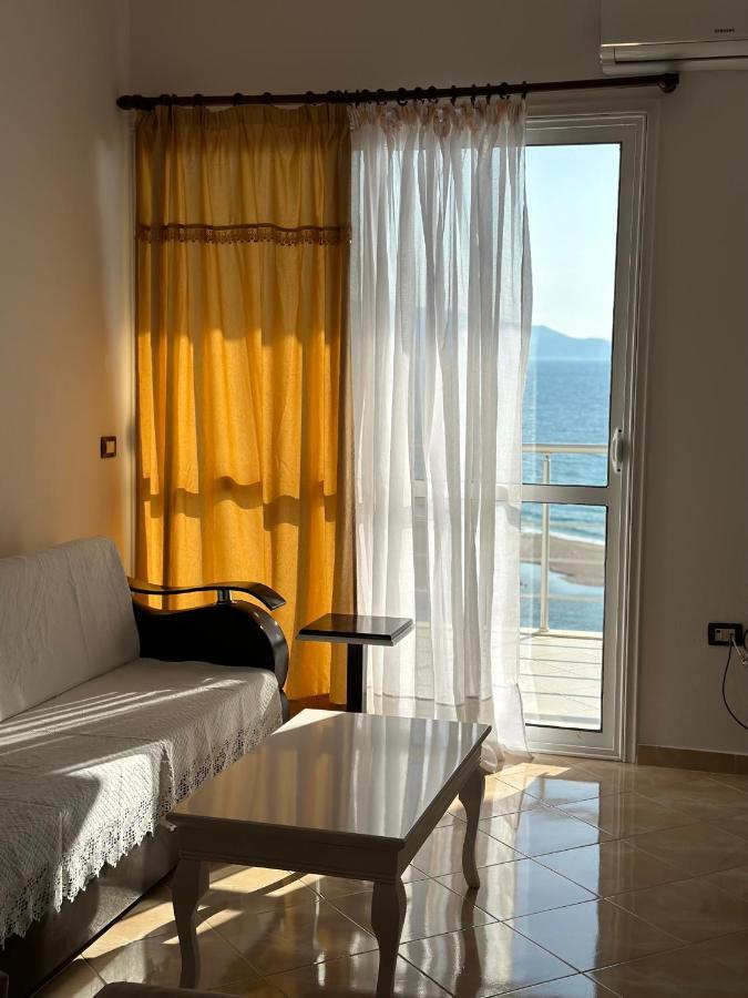 Blue Bay Apartments Sarandë Eksteriør billede
