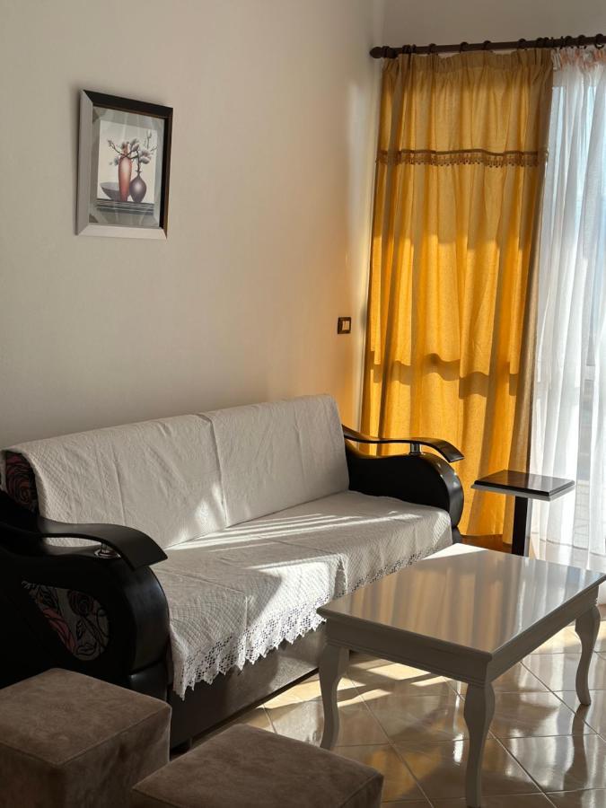 Blue Bay Apartments Sarandë Eksteriør billede