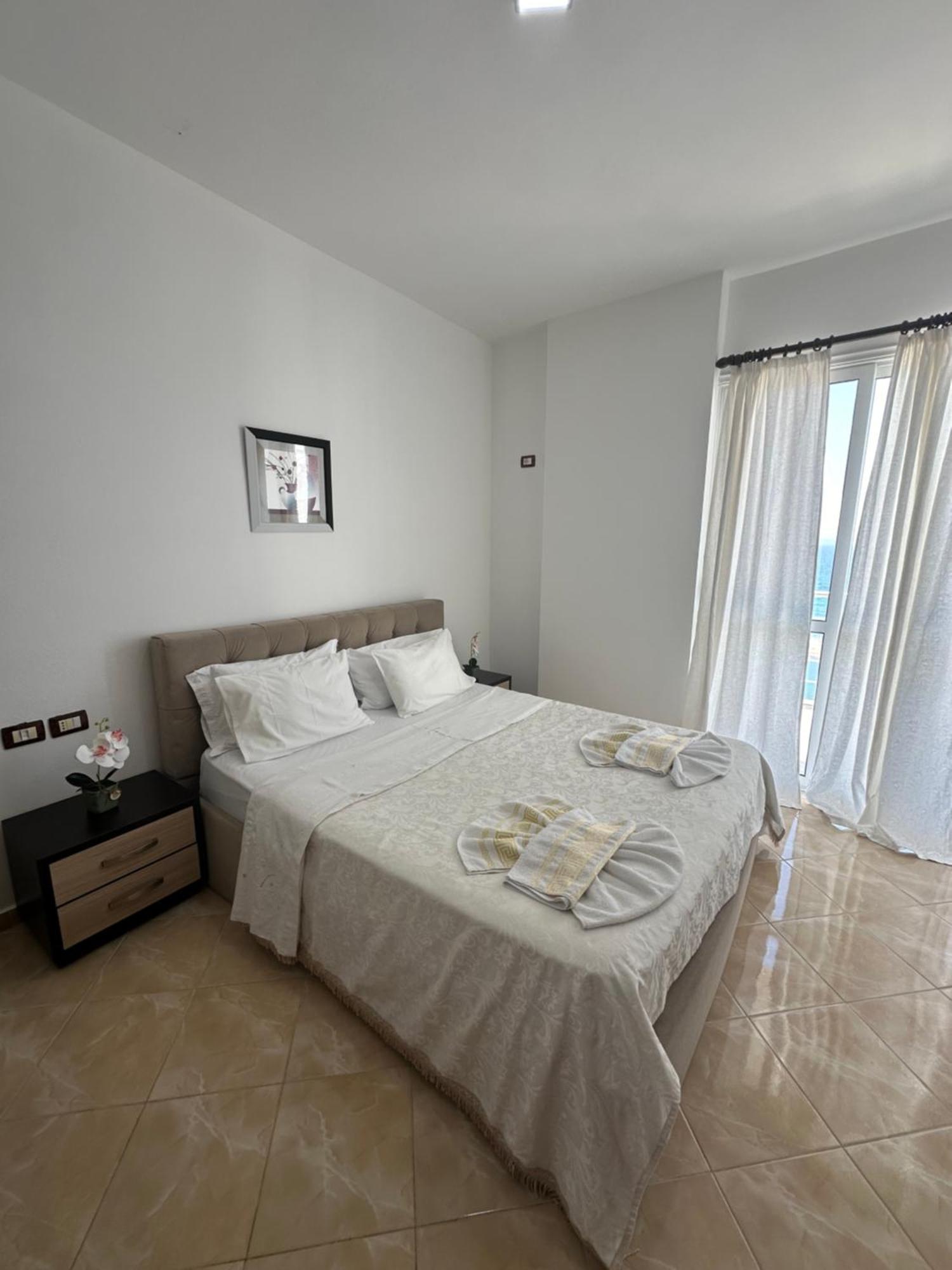 Blue Bay Apartments Sarandë Eksteriør billede