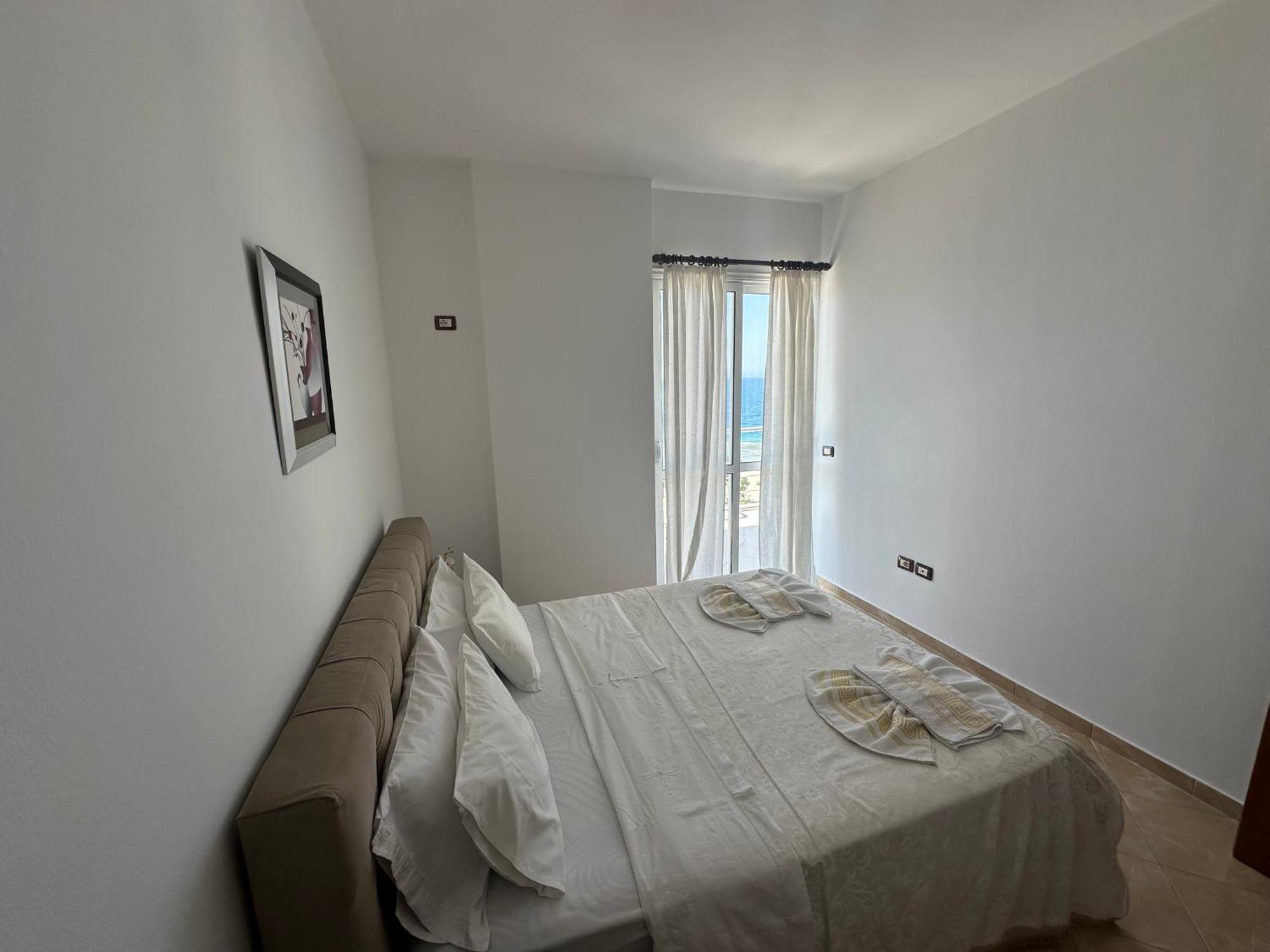 Blue Bay Apartments Sarandë Eksteriør billede