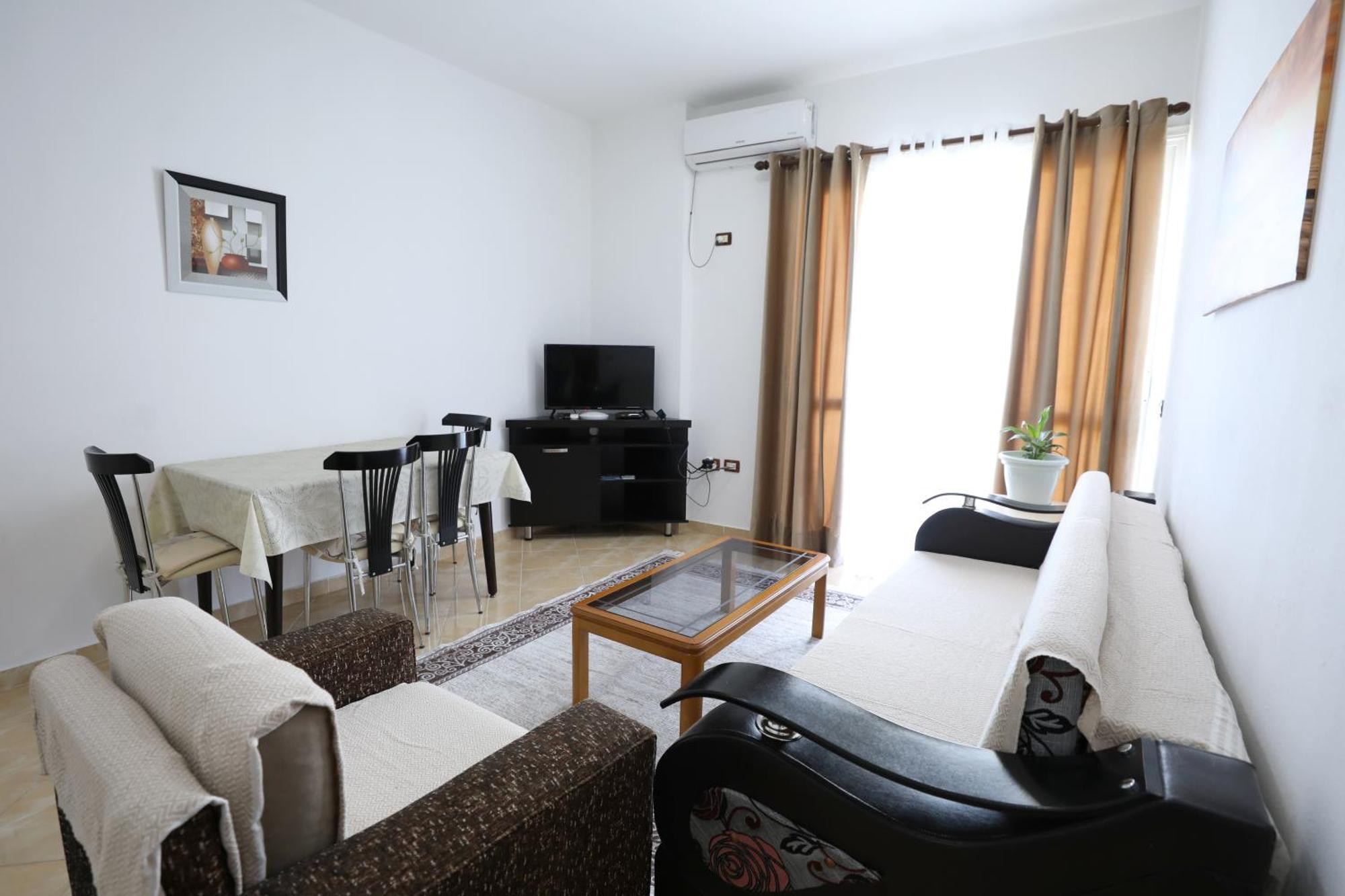 Blue Bay Apartments Sarandë Eksteriør billede