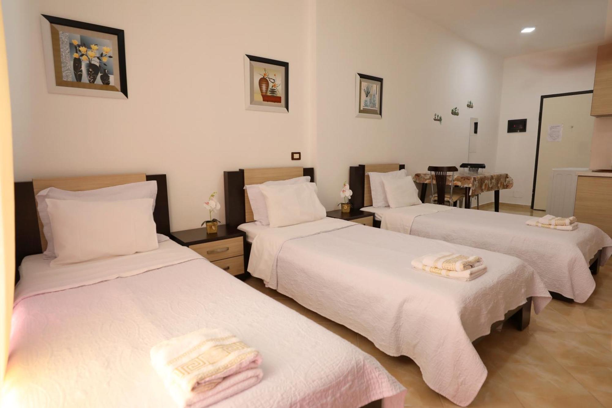 Blue Bay Apartments Sarandë Eksteriør billede