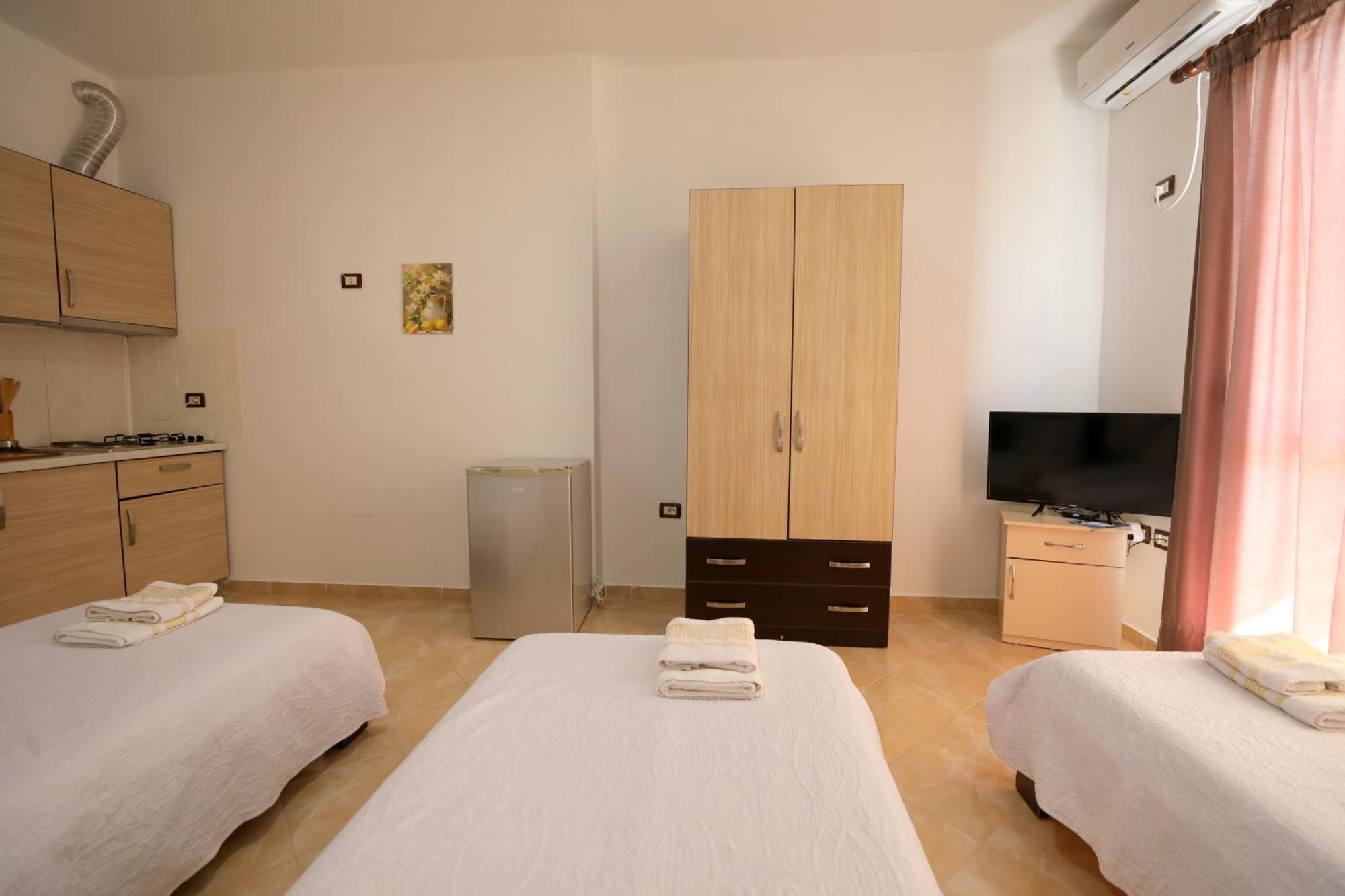 Blue Bay Apartments Sarandë Eksteriør billede