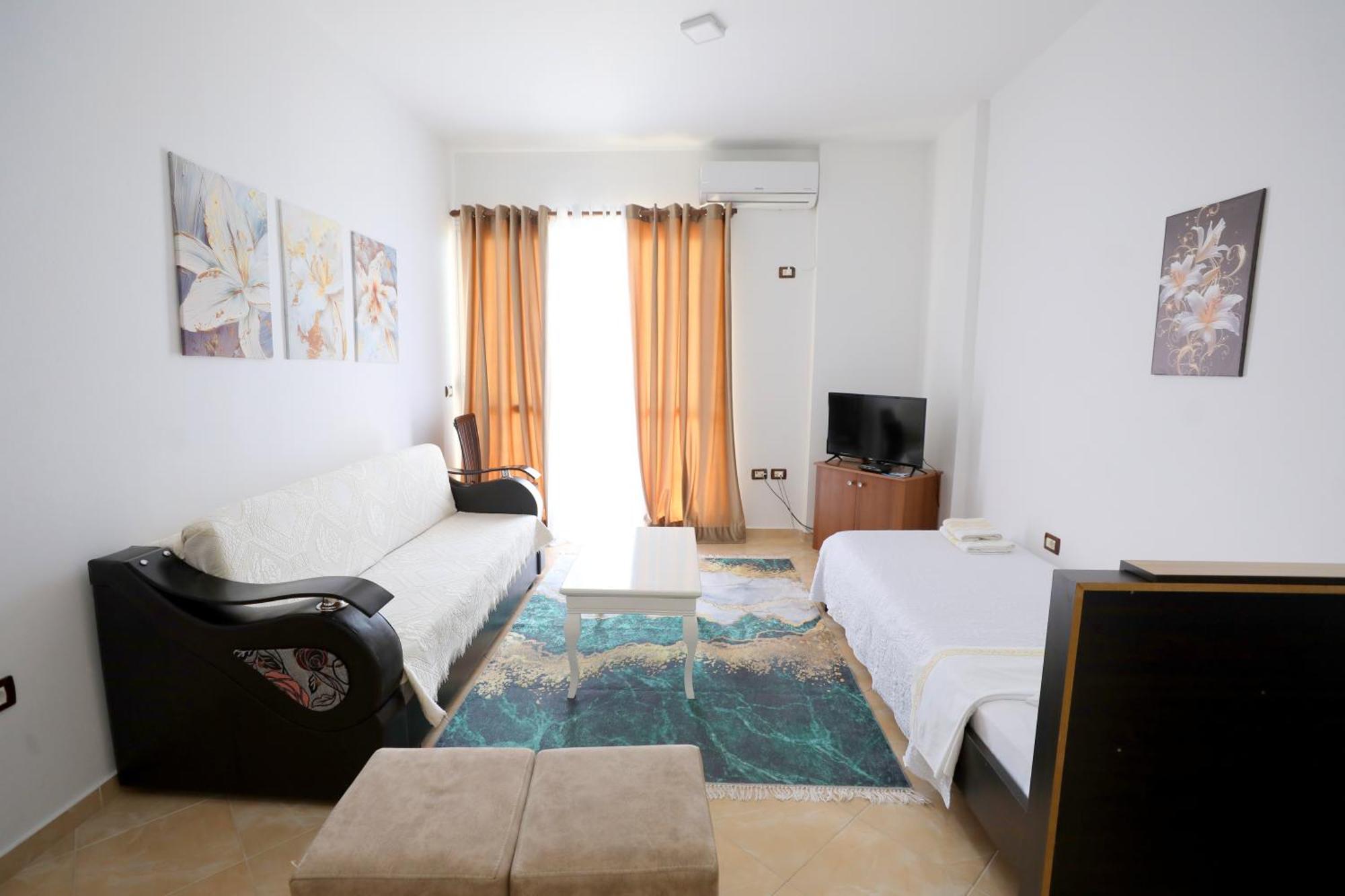 Blue Bay Apartments Sarandë Eksteriør billede