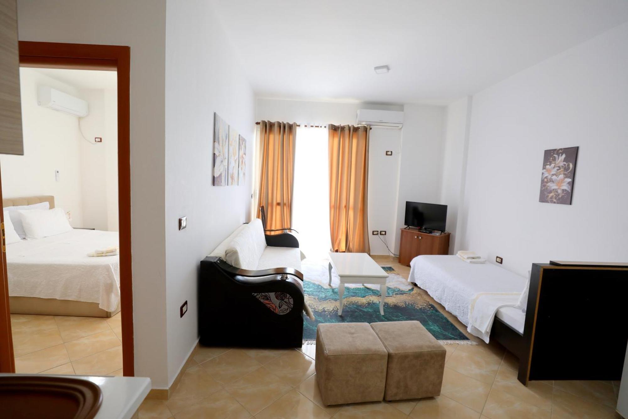 Blue Bay Apartments Sarandë Eksteriør billede