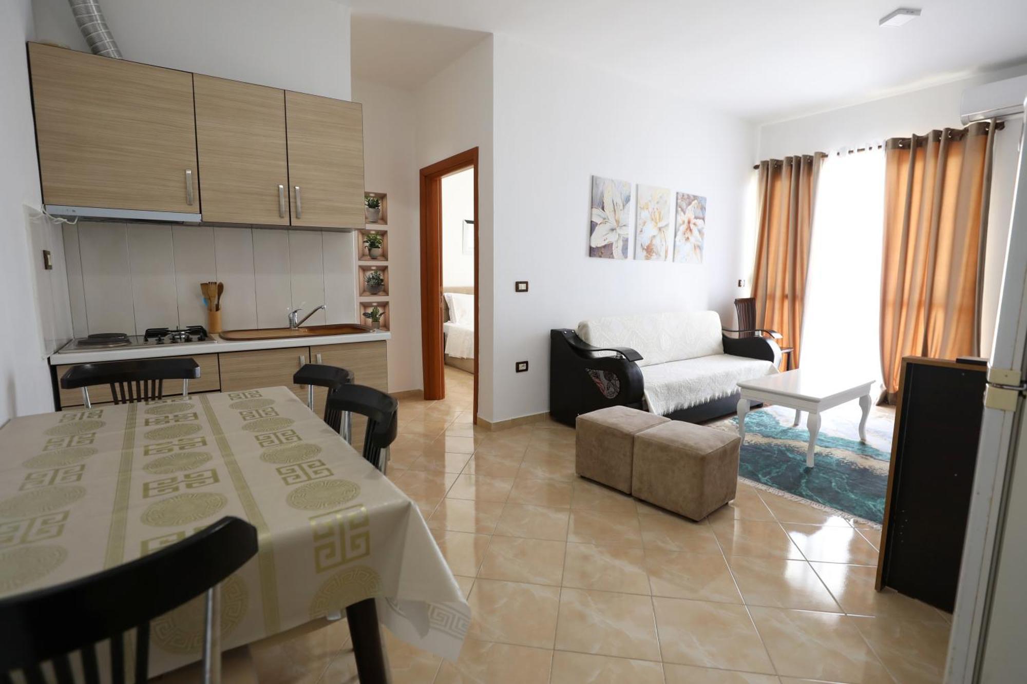 Blue Bay Apartments Sarandë Eksteriør billede